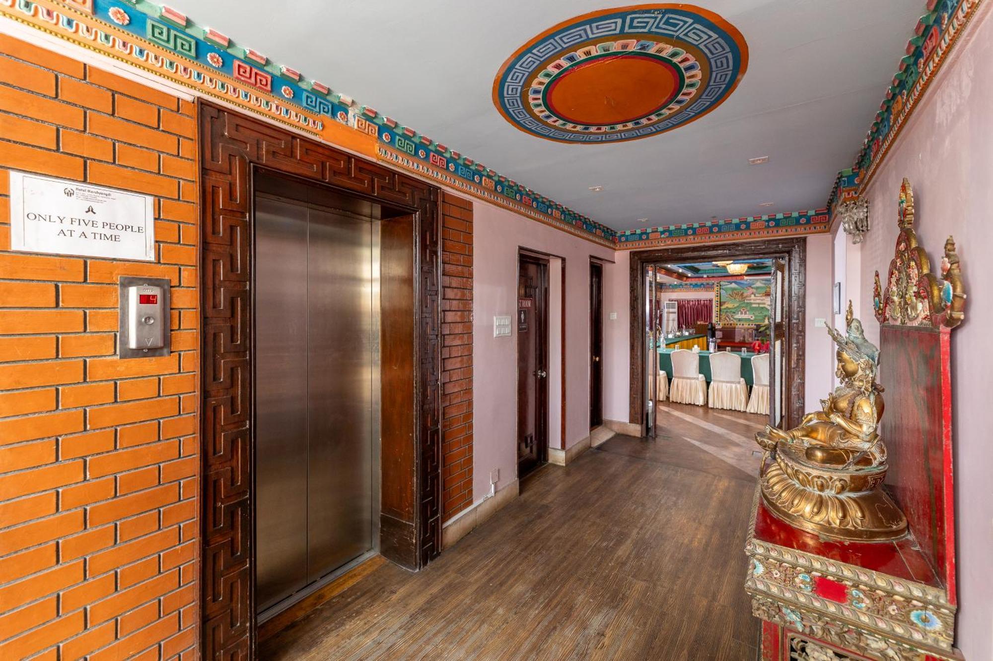 Hotel Marshyangdi Katmandu Kültér fotó